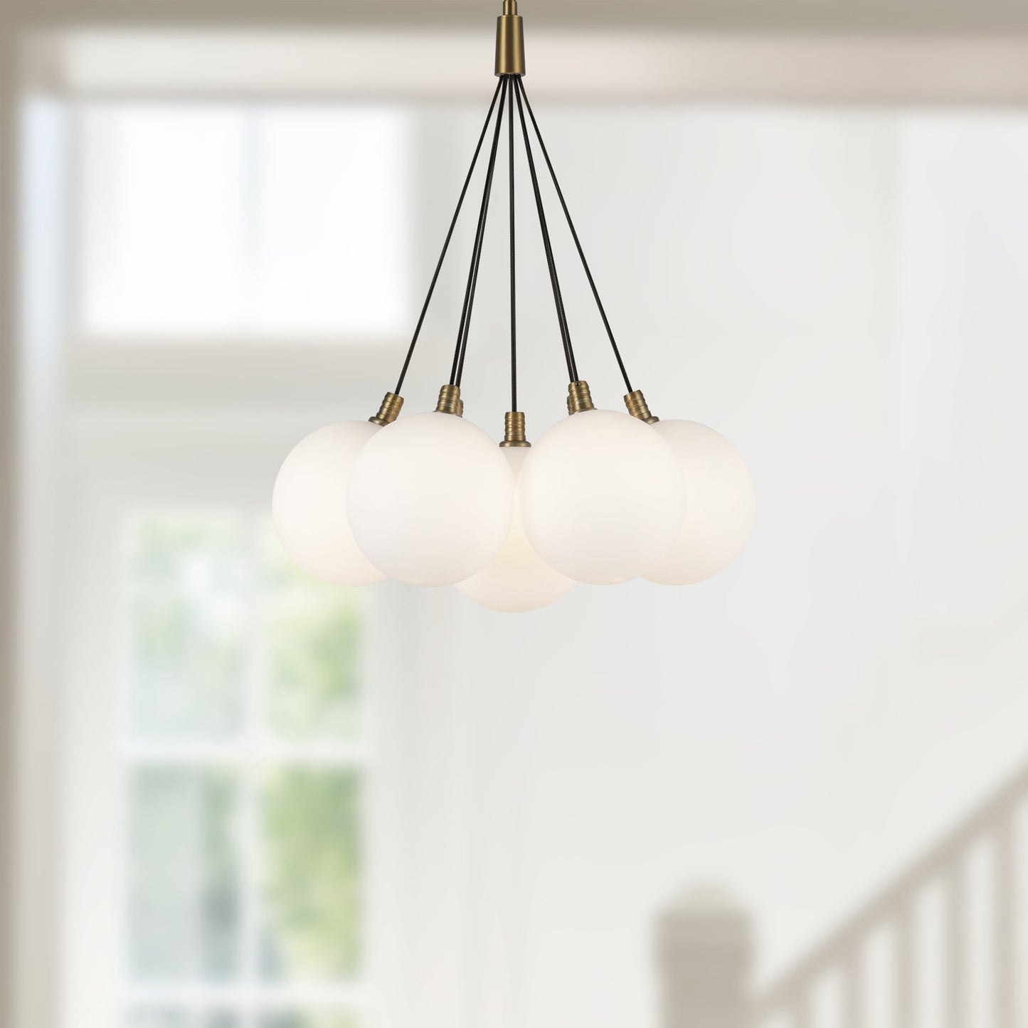 Bolla 17-in Chandelier