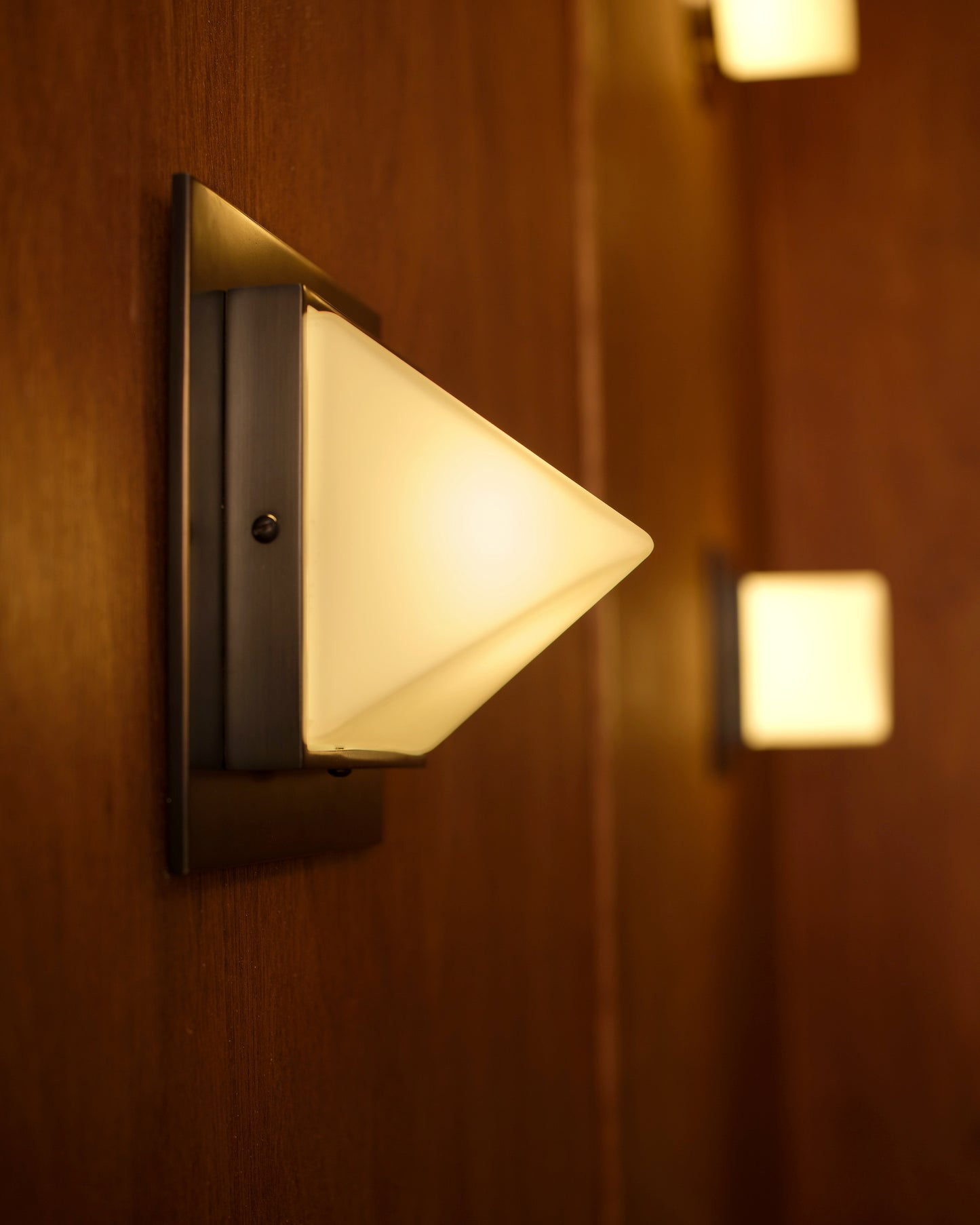 Mineral 4-in (8-in Width) Flush Mount