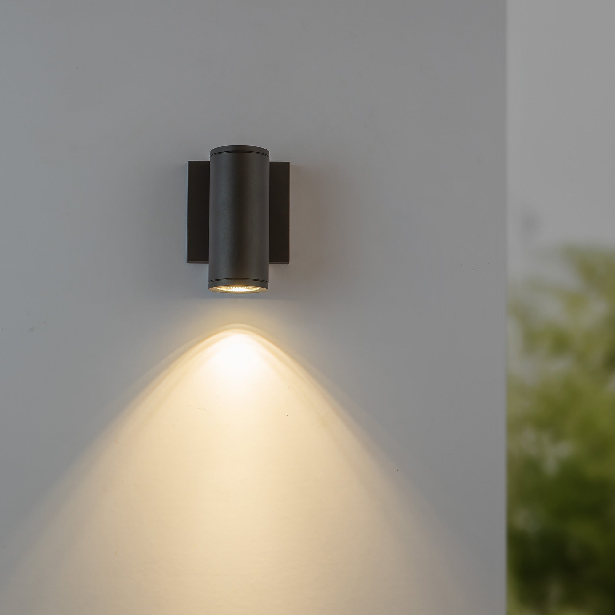 Nordic 6-in (2-in Dia.) Exterior Wall – Kuzco Lighting