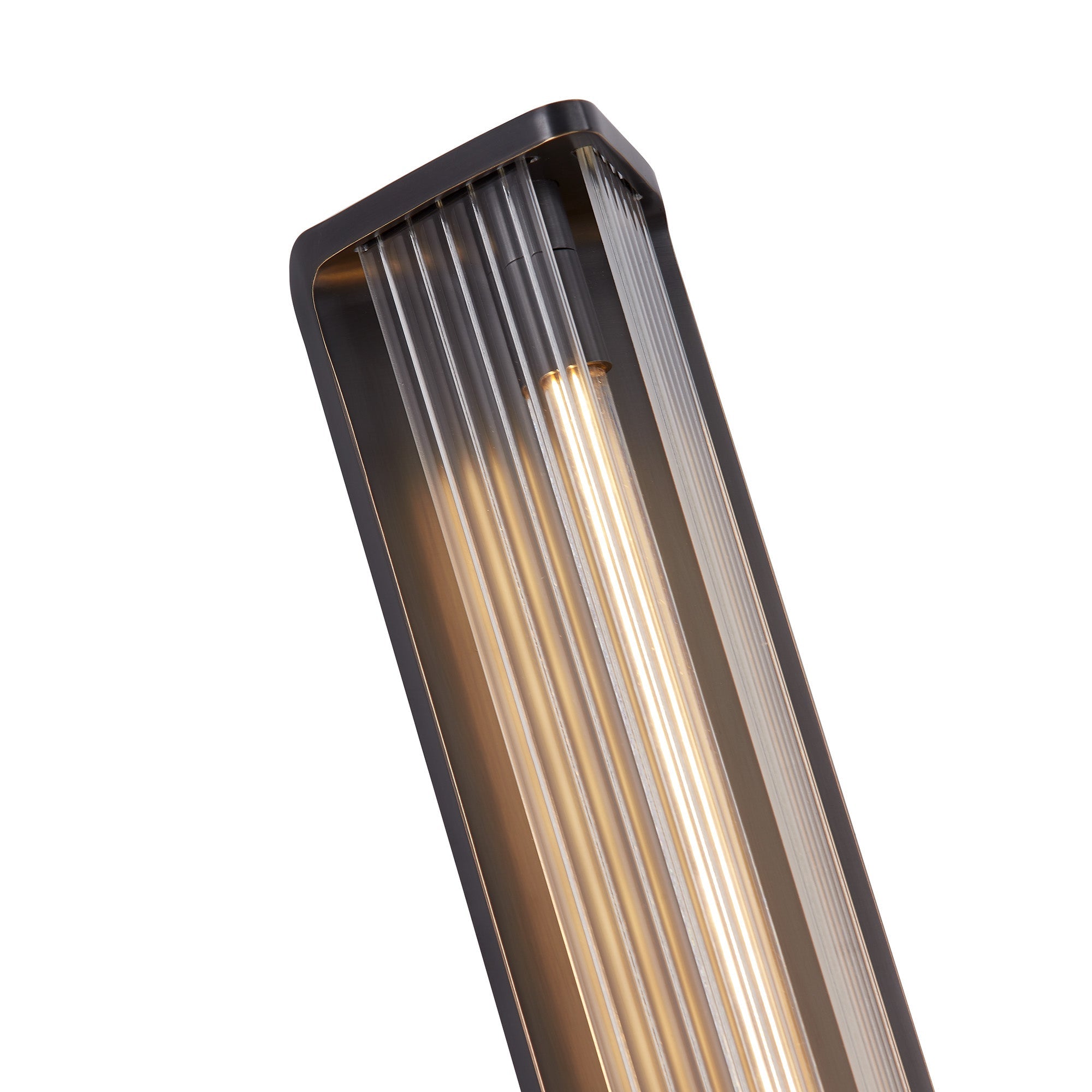 Sabre 23-in Wall/Vanity Light – Kuzco Lighting