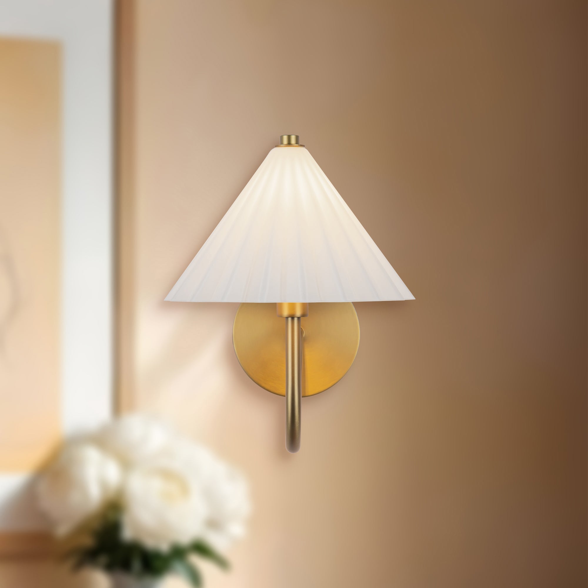 Serena 8-in Wall/Vanity Light – Kuzco Lighting