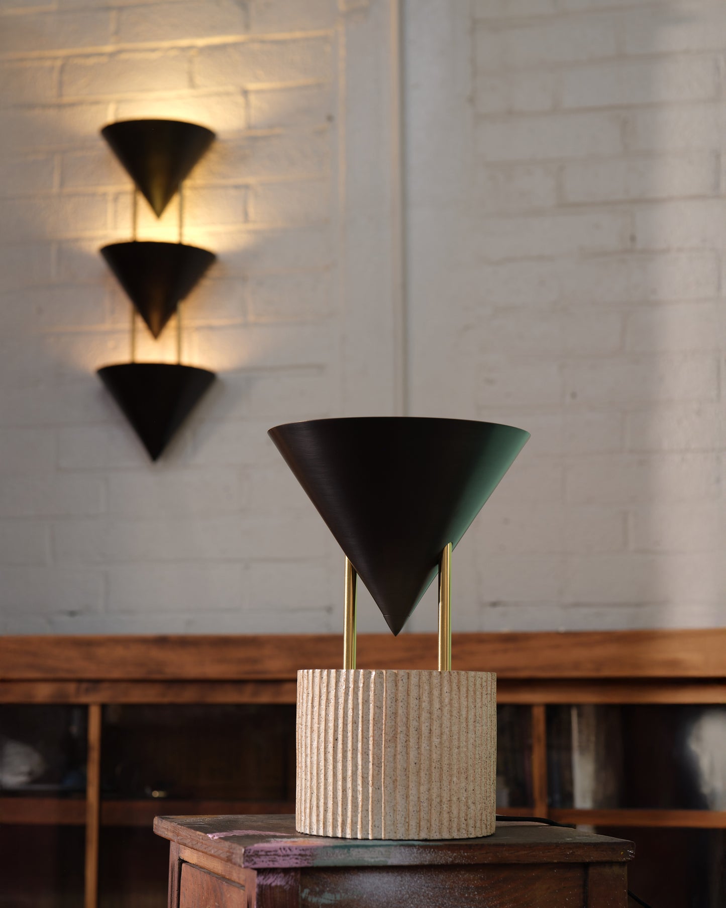 Versus 15-in Table Lamp